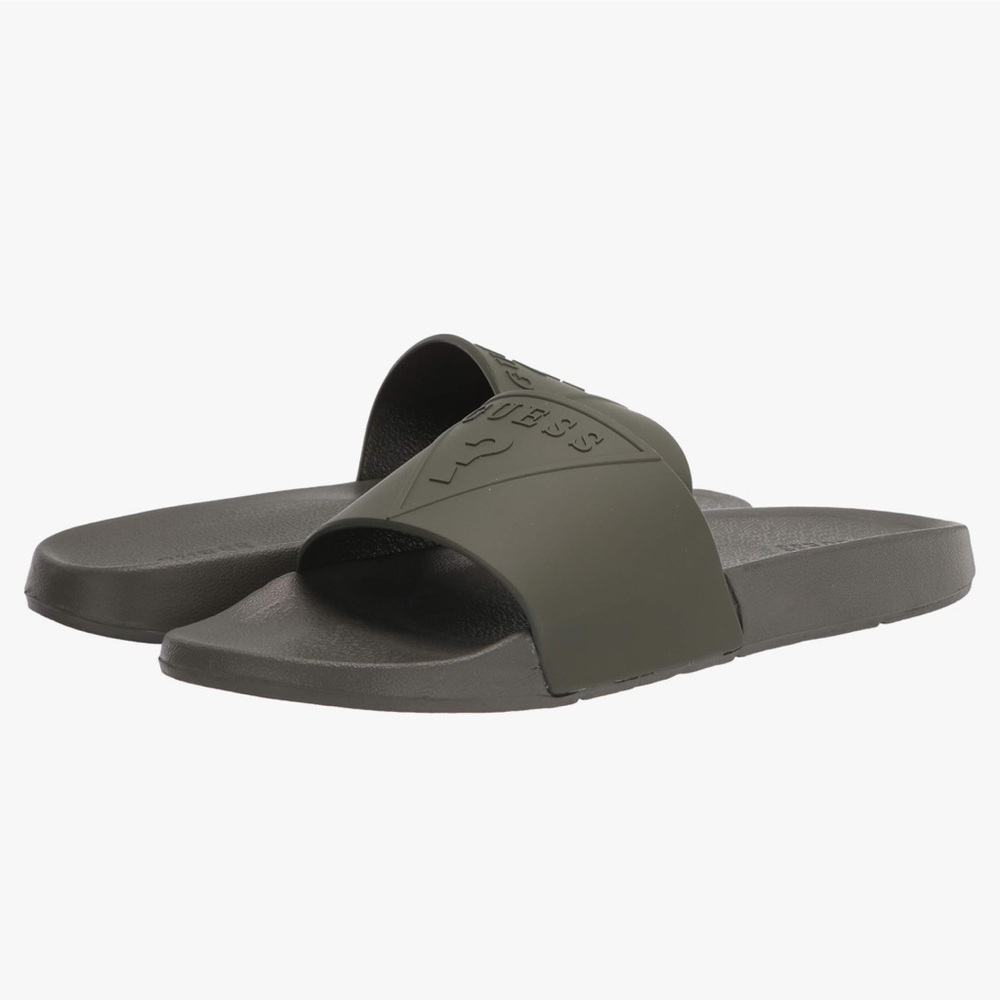 GUESS evoke Logo slides